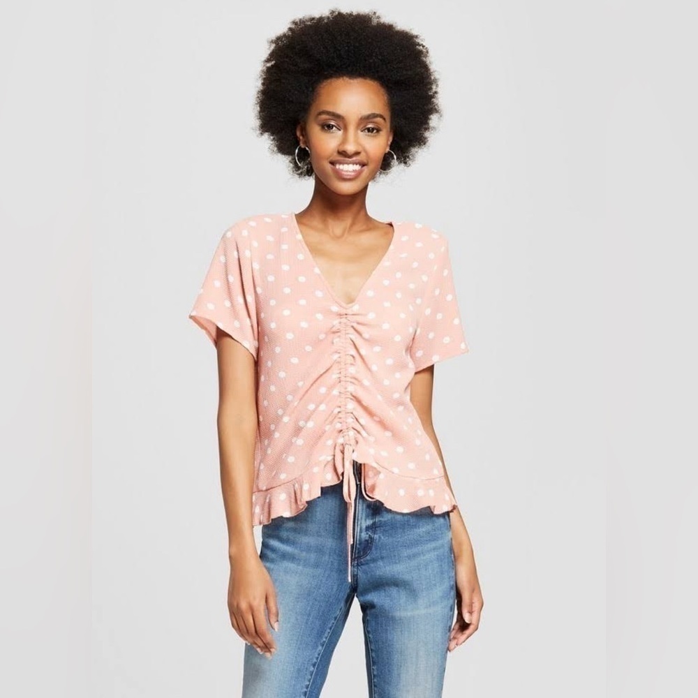 H.I.P. | Blush Pink Top Size Large White Polka Dots Ruffle Hem Cropped V-neck